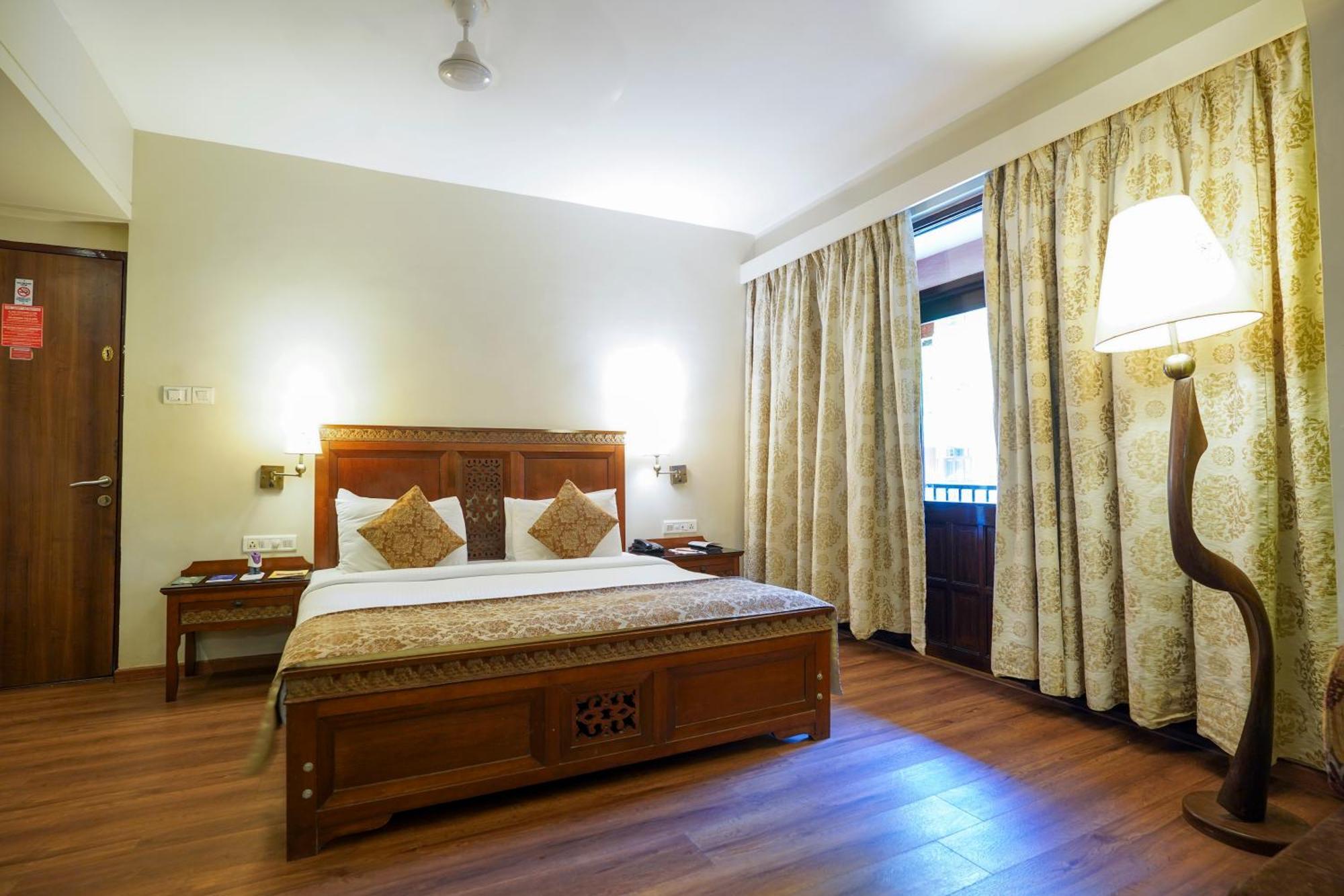 Neelams The Grand Hotel Calangute Kültér fotó